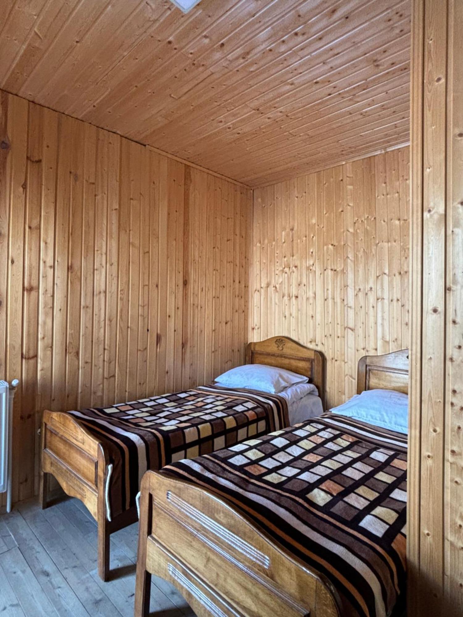 Family Hostel Nika Kazbegi Eksteriør bilde